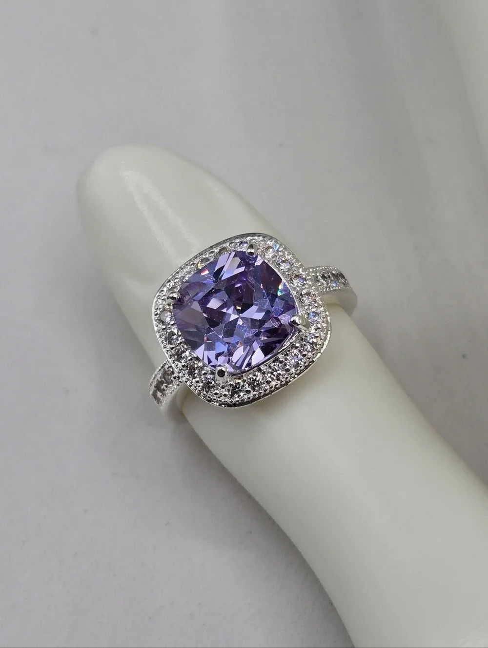 Swarovski Crystal Elements Silver Statement Ring Light Purple Amethyst Size 7.75
